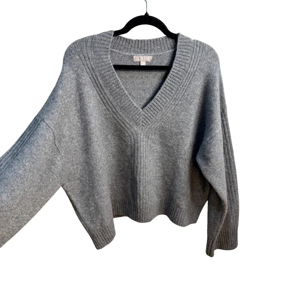 J Crew Grey V Neck Cropped Sweater Women Ribbed Trim‎ Knit Cozy Casual Sz Large